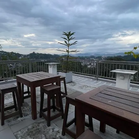 Sun Dove Suite Kandy Exterior foto