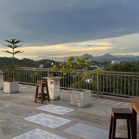 Sun Dove Suite Kandy Exterior foto